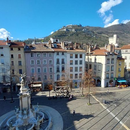 Hyper-Centre De Grenoble, Suite Parentale - Wifi Fibre - Cocon Extérieur photo
